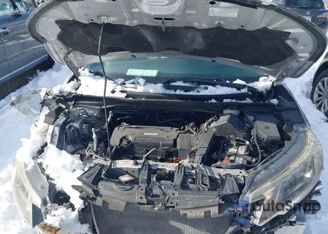 2016 Honda Cr-V Lx z USA, uszkodzony, nr VIN 5J6RM4H36GL083762